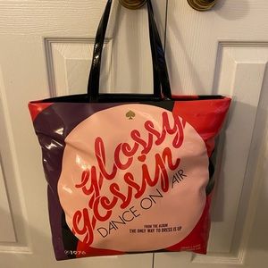 Daycation tote